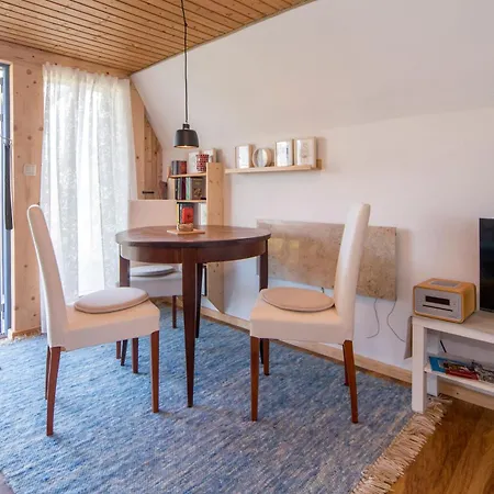 Hexenhaus Finn Holiday home Bodstedt